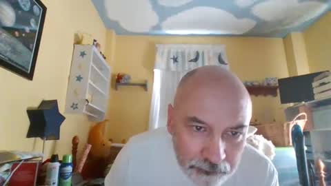 Snapshot of trodgers136 chatting on February 22, 5:35 pm TRodgers online show from February 22, 5:35 pm