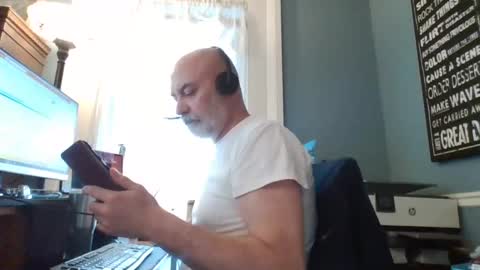 Snapshot of trodgers136 chatting on February 25, 7:47 pm TRodgers online show from February 25, 7:47 pm
