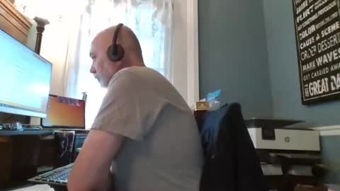 Snapshot of trodgers136 chatting on February 26, 12:58 pm TRodgers online show from February 26, 12:58 pm