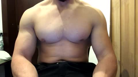 Troncq online show from March 18, 7:50 pm