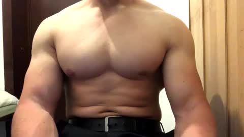 Troncq online show from April 29, 1:15 pm