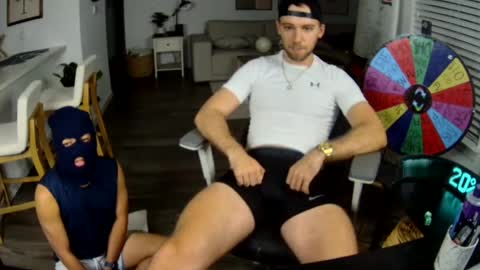 Snapshot of troy_greenxo chatting on July 18, 3:00 am Troy Green online show from July 18, 3:00 am