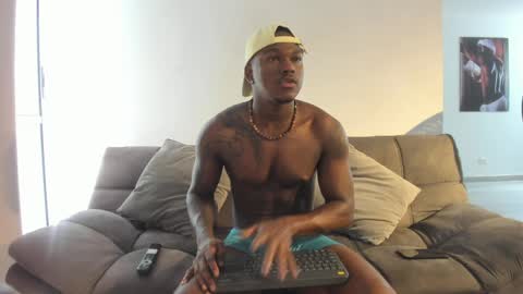 Troy Khalil online show from June 4, 7:53 pm