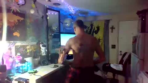 troystack41 online show from November 12, 4:02 am