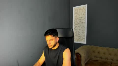 Snapshot of troywade chatting on May 14, 5:03 am TroyWade online show from May 14, 5:03 am