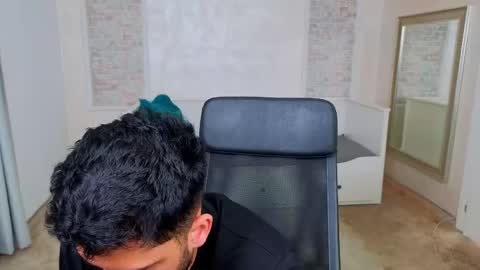Snapshot of troywade chatting on May 20, 5:02 am TroyWade online show from May 20, 5:02 am
