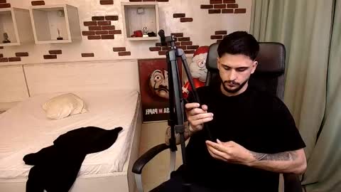 Snapshot of troywade chatting on May 31, 4:58 pm TroyWade online show from May 31, 4:58 pm