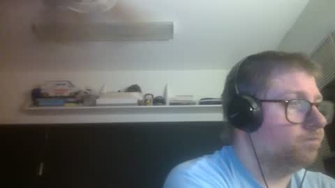 Snapshot of true_manofworth chatting on June 24, 2:43 am HandicappedLaugher online show from June 24, 2:43 am