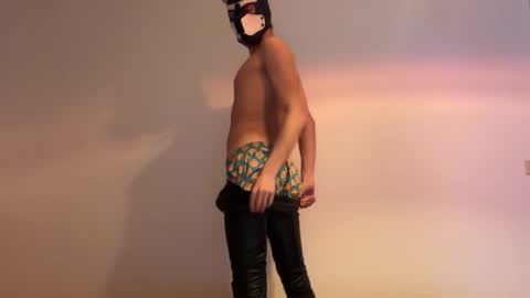 Snapshot of truththenstrip chatting on November 1, 2:13 am truththenstrip online show from November 1, 2:13 am