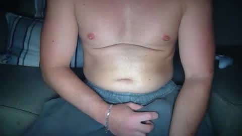 Snapshot of tryingthisoutfirsttime chatting on April 4, 4:33 am tryingthisoutfirsttime online show from April 4, 4:33 am