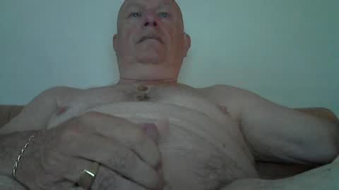 Snapshot of tryme1time chatting on July 9, 6:17 am tryme1time online show from July 9, 6:17 am