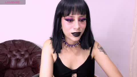 Cait online show from April 2, 11:24 pm