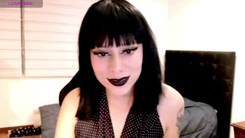 Cait online show from April 30, 2:40 am