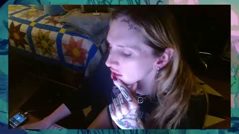 Snapshot of ts_babyjayne chatting on June 15, 4:58 am ts_babyjayne online show from June 15, 4:58 am