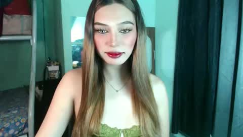 Snapshot of tscinderella chatting on May 11, 4:26 pm tscinderella online show from May 11, 4:26 pm