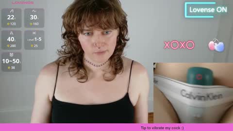 Snapshot of tsellieryder chatting on May 11, 10:18 pm Ellie Ryder online show from May 11, 10:18 pm