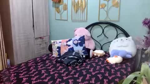 SHENA  online show from January 1, 10:56 pm