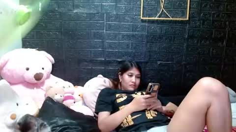 SHENA  online show from April 16, 4:19 pm