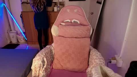 tsgilian_exoticbeauty online show from March 4, 7:36 am