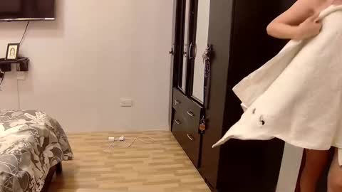 tsjosaaphrodite online show from March 13, 6:42 am