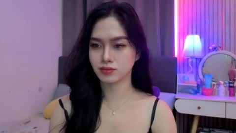 Snapshot of tsnathaliasilvana chatting on November 2, 2:14 am Bella Ratbu online show from November 2, 2:14 am