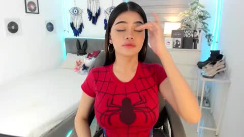 tstoni_talks online show from February 21, 1:34 pm