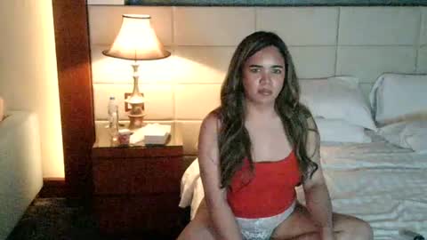 Snapshot of tsversaangel21 chatting on August 5, 3:31 am tsversaangel21 online show from August 5, 3:31 am