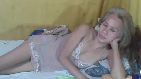 Snapshot of tswinterlily69 chatting on June 10, 12:44 am carmella online show from June 10, 12:44 am