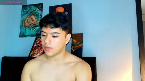 Snapshot of tuenkim_ chatting on August 8, 4:03 am tuenkim_ online show from August 8, 4:03 am
