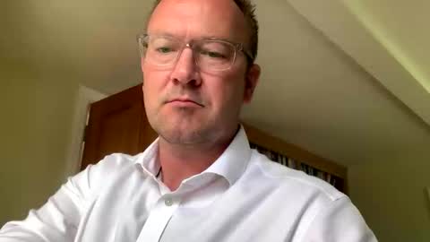 Snapshot of tugger206762 chatting on June 1, 9:00 am tugger206762 online show from June 1, 9:00 am