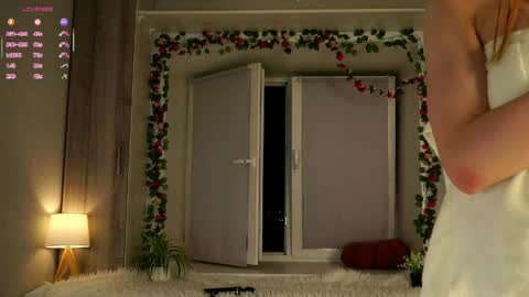 tulastucke online show from April 3, 9:02 pm