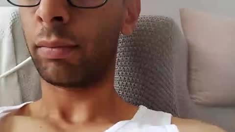 TunisienSexyGuy online show from April 19, 1:32 pm