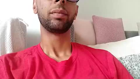Snapshot of tunisiensexyguy chatting on May 15, 7:26 am TunisienSexyGuy online show from May 15, 7:26 am