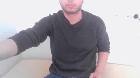 Snapshot of turkhis_boy22 chatting on January 10, 11:23 am turkhis_boy22 online show from January 10, 11:23 am