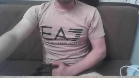 Snapshot of turkhis_boy22 chatting on May 17, 4:58 pm turkhis_boy22 online show from May 17, 4:58 pm