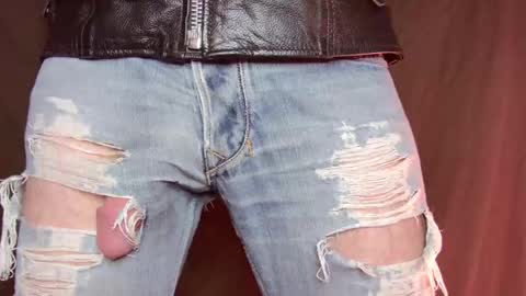 Snapshot of turquoise_metallic chatting on January 17, 1:49 pm Phil Box online show from January 17, 1:49 pm