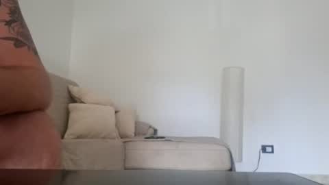 Snapshot of tuscanygreeneyes chatting on July 13, 3:59 pm Jhon online show from July 13, 3:59 pm