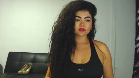 Snapshot of tuti_sex chatting on September 13, 12:32 am tuti online show from September 13, 12:32 am