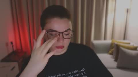 Ariana online show from March 2, 9:21 pm