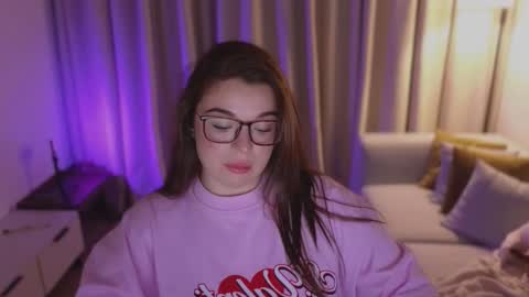 Ariana online show from March 3, 9:10 pm