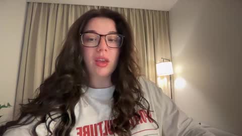 Snapshot of tutti_frutti_ chatting on May 22, 9:31 pm Ariana online show from May 22, 9:31 pm