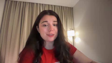 Snapshot of tutti_frutti_ chatting on May 26, 8:27 pm Ariana online show from May 26, 8:27 pm