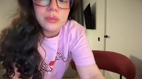 Snapshot of tutti_frutti_ chatting on May 29, 8:29 pm Ariana online show from May 29, 8:29 pm