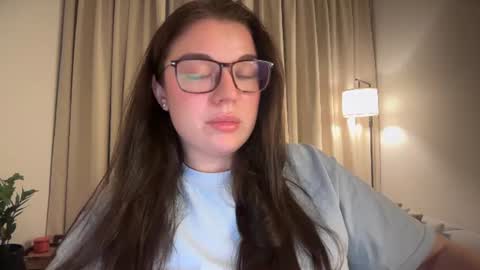 Snapshot of tutti_frutti_ chatting on July 24, 8:29 pm Ariana online show from July 24, 8:29 pm