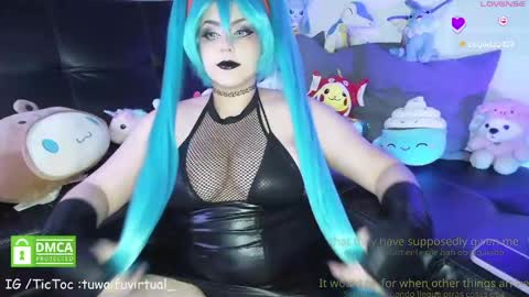 Snapshot of tuwaifuvirtual1 chatting on May 13, 12:41 am Tay online show from May 13, 12:41 am
