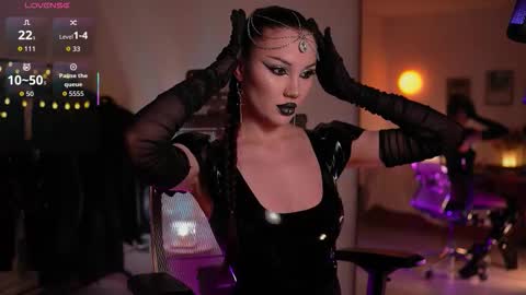 Miss Veth online show from March 28, 3:39 am