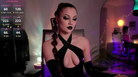 Snapshot of tv_miss chatting on July 15, 2:17 am Miss Veth online show from July 15, 2:17 am