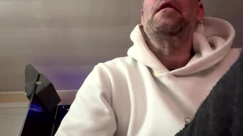 twerkandjerkk online show from February 10, 7:01 am