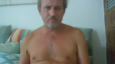 Snapshot of twiga72 chatting on July 6, 3:03 pm twiga72 online show from July 6, 3:03 pm