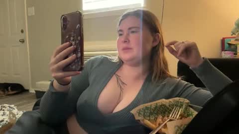 twinfl4m3ss online show from December 22, 7:33 pm